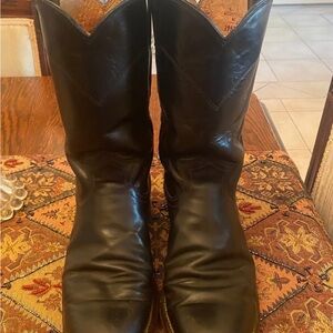 Justin Boots Tan Leather Style